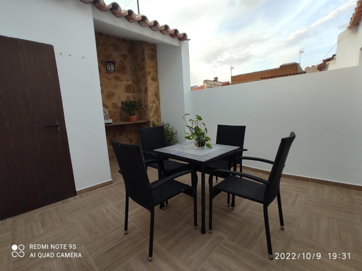 APARTAMENTO Turístico ENTRETORRES Olivenza Bagian luar foto