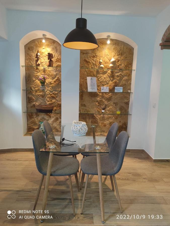 APARTAMENTO Turístico ENTRETORRES Olivenza Bagian luar foto